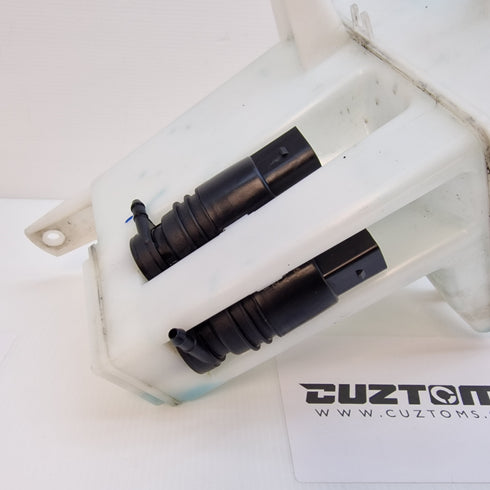 Suzuki Swift Windscreen Washer Bottle With Pumps * 2011-2017 *
